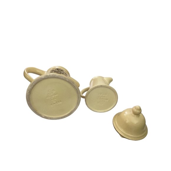 Pfaltzgraff Vintage Coffee Pot G-550 and creamer vintage stoneware in very good - Picture 5 of 5